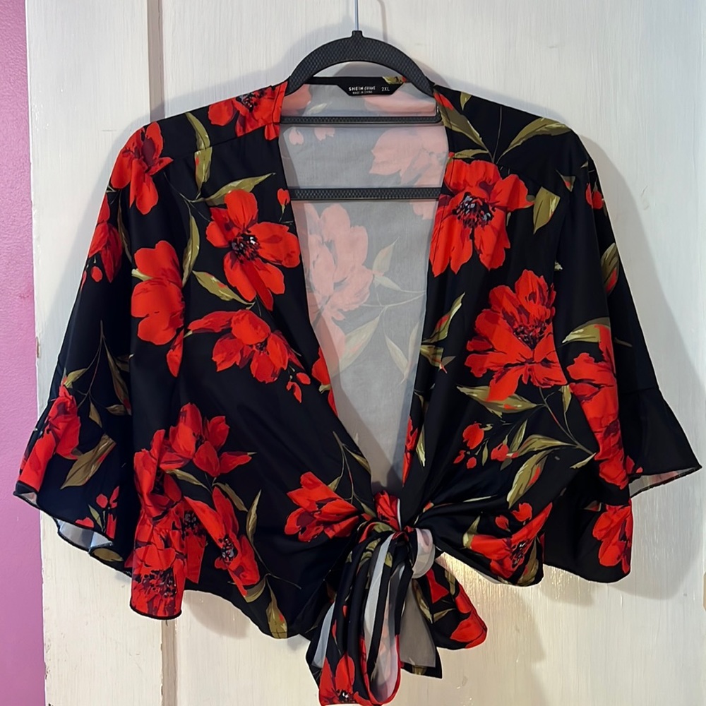 SHEIN top roses red back 2x crop
